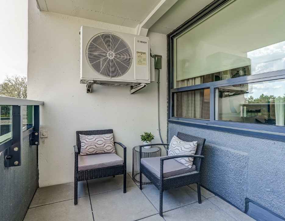 Balcony of a one bedroom suite at Elora.